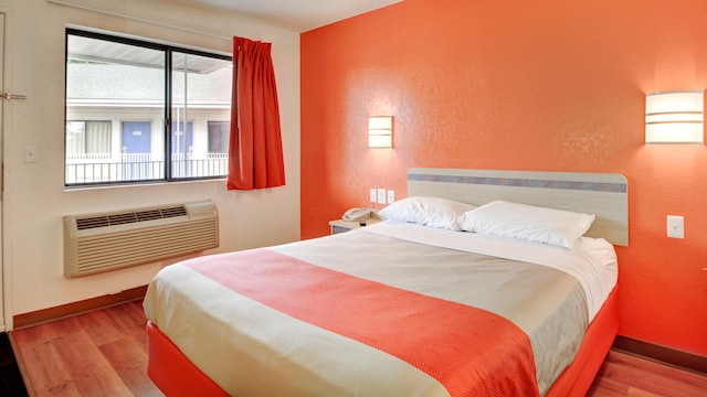 1 Full Bed | ADA/Tub/Micfridge