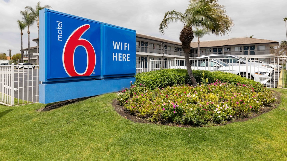 Motel 6 Santa Ana, CA, Santa Ana, Santa Ana