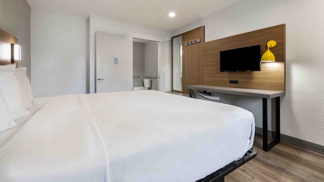 1 King Bed | Mobility Accessible Tub, Nsmk