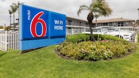 Motel 6 Santa Ana, CA
