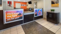 Motel 6 Jurupa Valley, CA - Riverside West