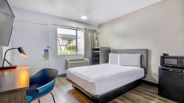 1 Full Bed | ADA/RI Shower/Mini Fridge