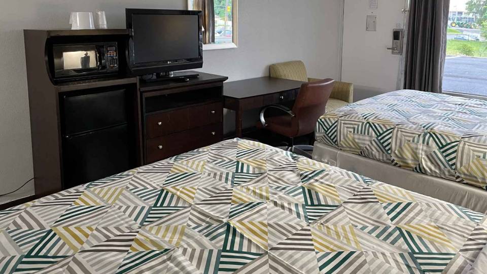 2 Queen Beds | Non-Smoking, Micfridge
