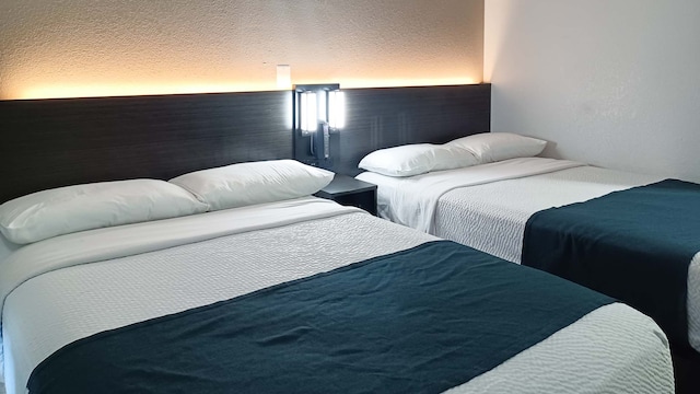 2 Camas completas | Microondas, Fumadores