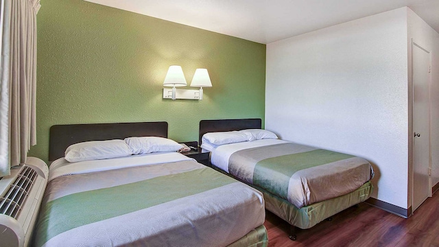 2 Full Beds | ADA/RI Shower/Micfridge