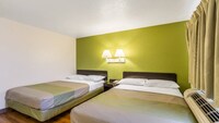 Motel 6 Green Bay, WI
