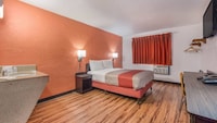 Motel 6 Saint Paul, MN - I-94