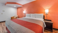 Motel 6 Saint Paul, MN - I-94