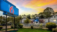 Motel 6 Toms River, NJ - Near Seaside Heights