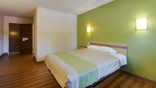 1 QUEEN BED | ACCESSIBLE, NON-SMOKING