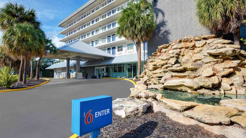 Motel 6 Cutler Bay, FL - Miami, Cutler Bay, Cutler Bay