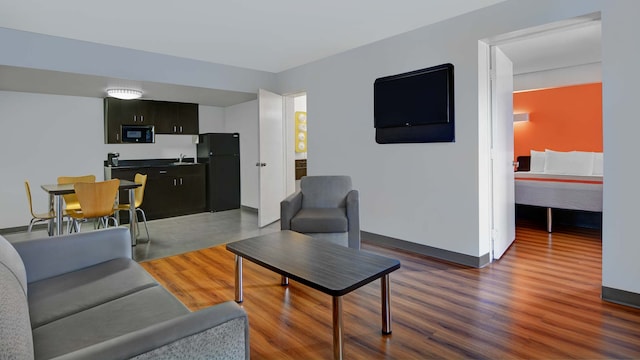 1 King Bed | Extended Suite