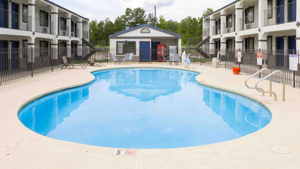 Motel 6 Nacogdoches, TX, Nacogdoches_1bc880c0, Nacogdoches