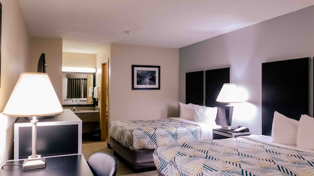 2 Full Beds | Non-Smoking, Micfridge