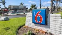 Motel 6 Ventura, CA - Beach