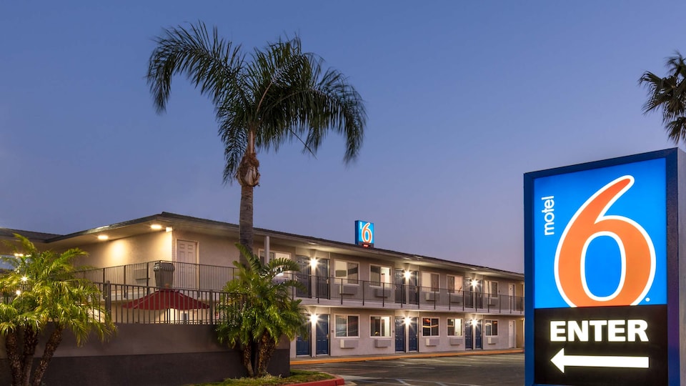 Motel 6 Fontana, CA, Fontana, Fontana