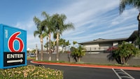Motel 6 Fontana, CA