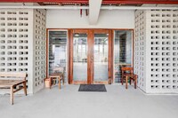 Townhouse Oak BRBlock Boutique & Residences, Kalayaan Avenue, Near Ayala Mall, Poblacion, Makati, Manila