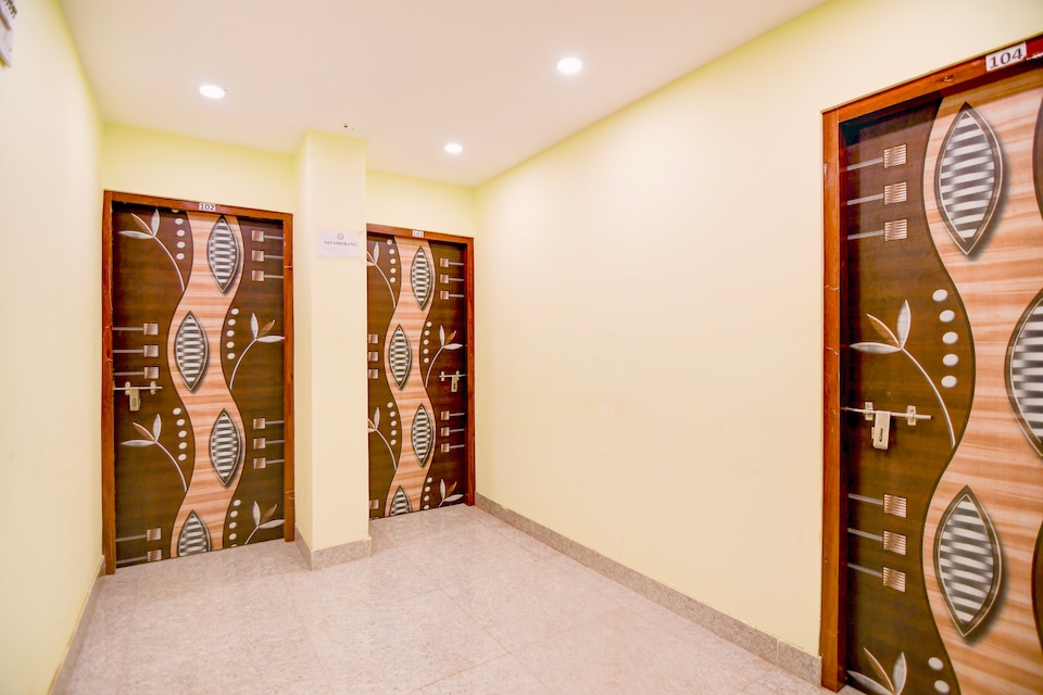 Hotel O New Star Guest House, Behala Kolkata, Kolkata