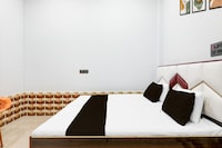 ROYAL VILLA HOTEL 