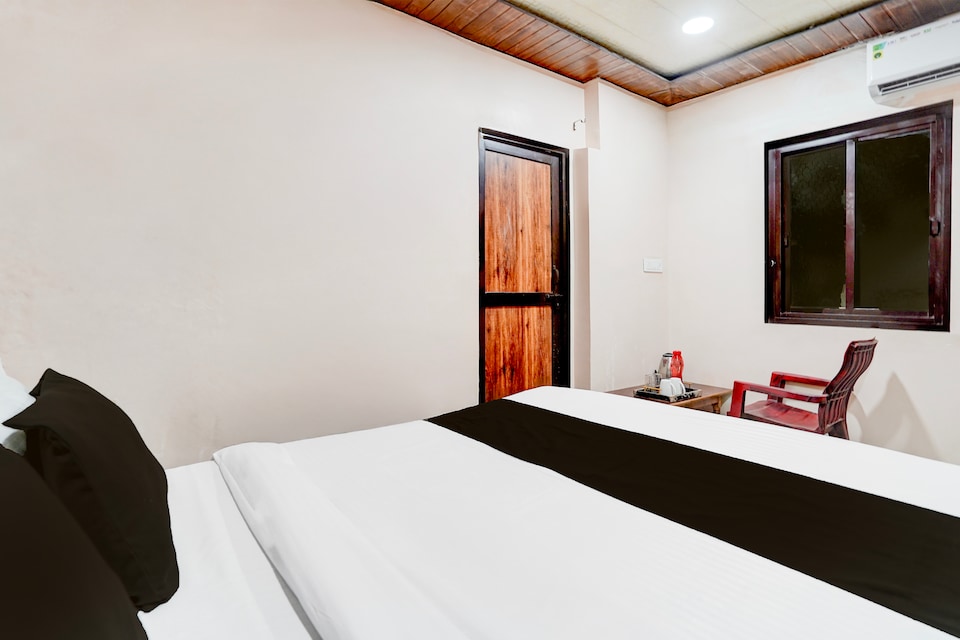 Super Hotel O Tedhi Bazaar Near Ram Janambhumi, Ayodhya, Ayodhya