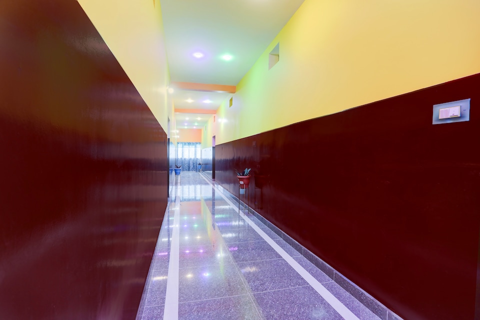 SPOT ON NEW STAR LODGE, Balugaon, Balugaon