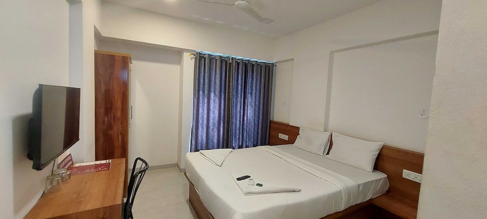 Hotel  O Phoenix Ac Rooms, Pune Camp, Pune