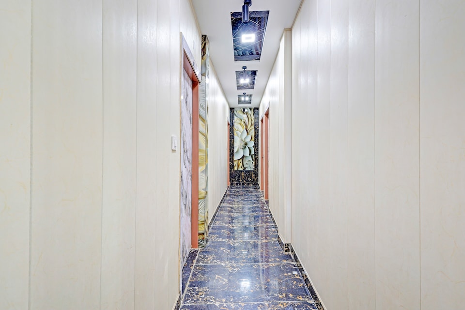 Hotel O Amazing House , Paschim Vihar Delhi, Delhi