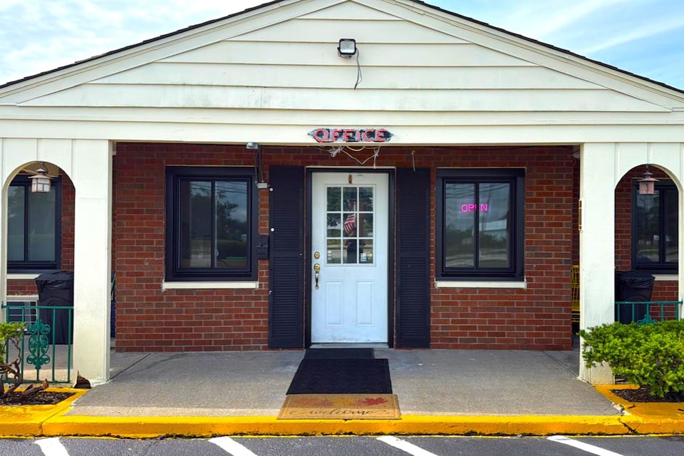 Hillcrest Motel by Oyo Aurora near Lawrenceburg, Aurora, IN, Aurora, IN