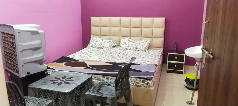 Aparna Palace, Basti, Basti