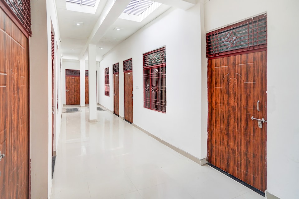 SPOT ON Hotel Vardaan, Rambagh Allahabad, Prayagraj
