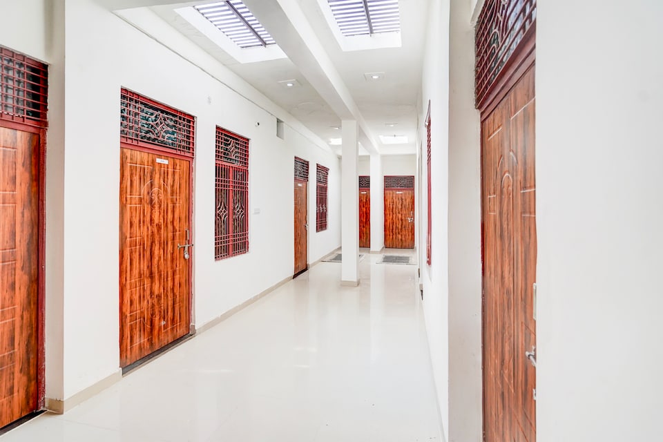 SPOT ON Hotel Vardaan, Rambagh Allahabad, Prayagraj