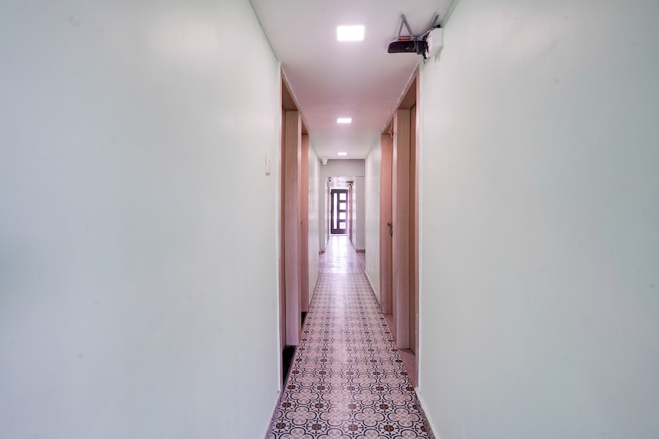 Hotel O 24/7 Residency , Mumbai Airoli-Vashi, मुंबई