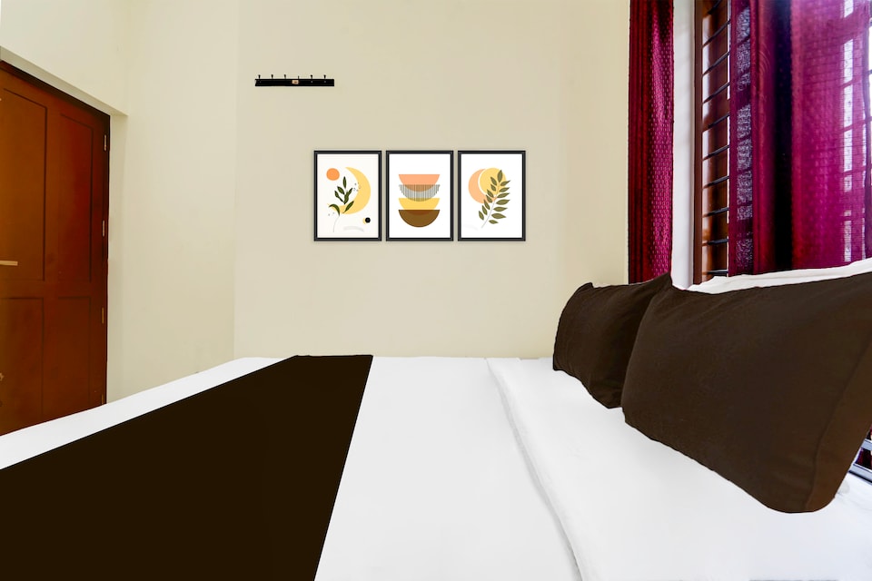 Hotel O  INTENT GROUP OF ROOMS, Airport Trivandrum, Trivandrum