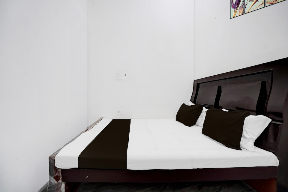 Hotel O Stylish Stay Hotel, IIT Kanpur, Kanpur