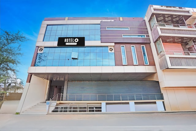 Hotel O Mansarovar Sector 8 Formerly Hotel KV Palace Mansarover Metro Station