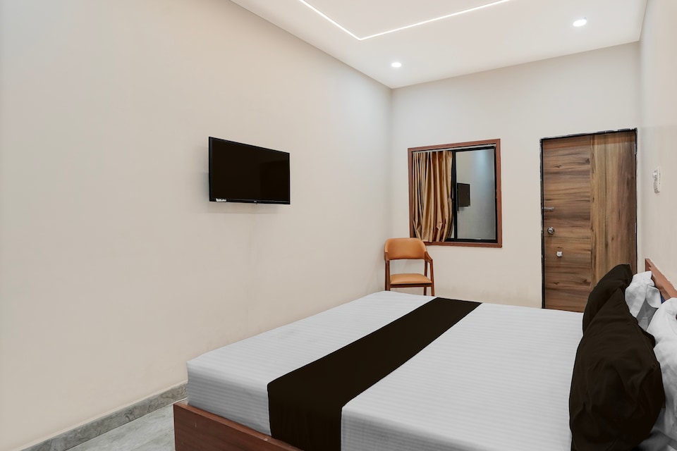 Collection O Chorwad Formerly Imperial Inn, Chorwad, Chorwad