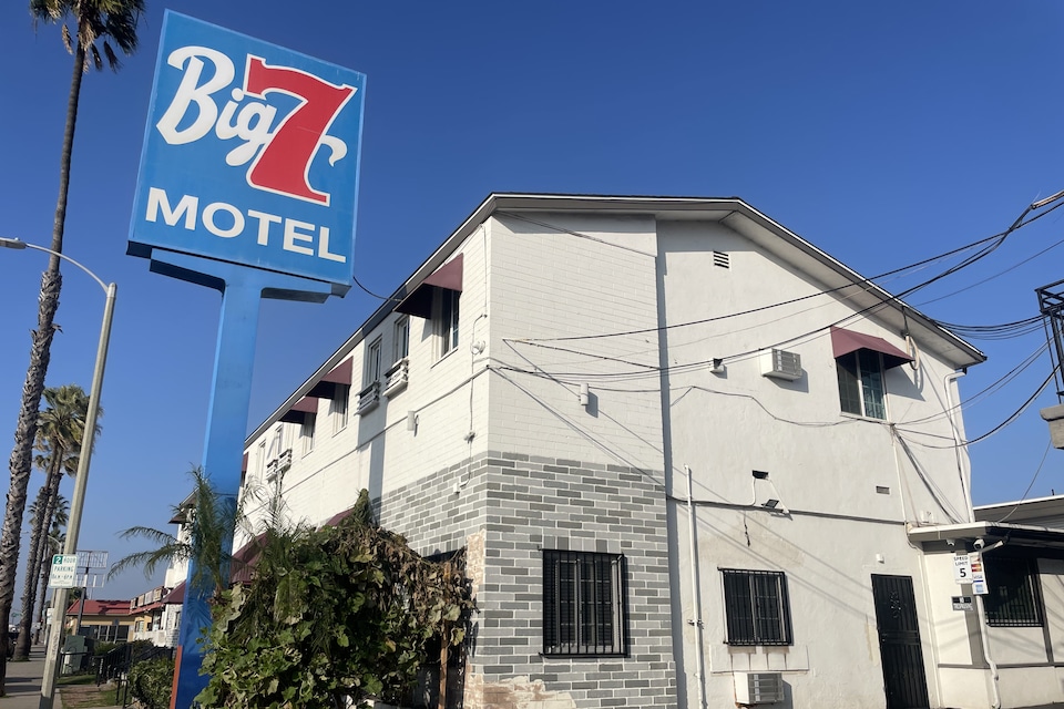 Big 7 Motel Chula Vista I-5, C91910, San Diego CA