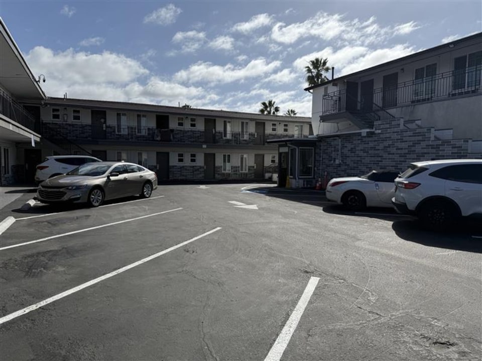 Big 7 Motel Chula Vista I-5, C91910, San Diego CA