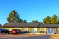 Dew Drop Inn Motel by OYO Miller SD