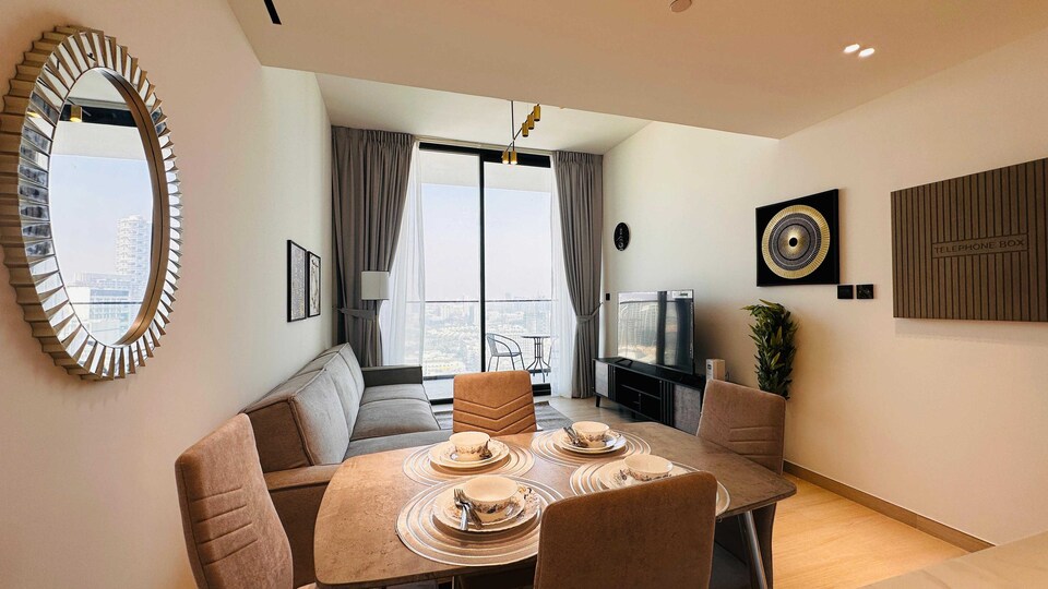 OYO HOME 1483 One Bedroom Apartments , Jumeirah Village Circle Dubai, Dubai