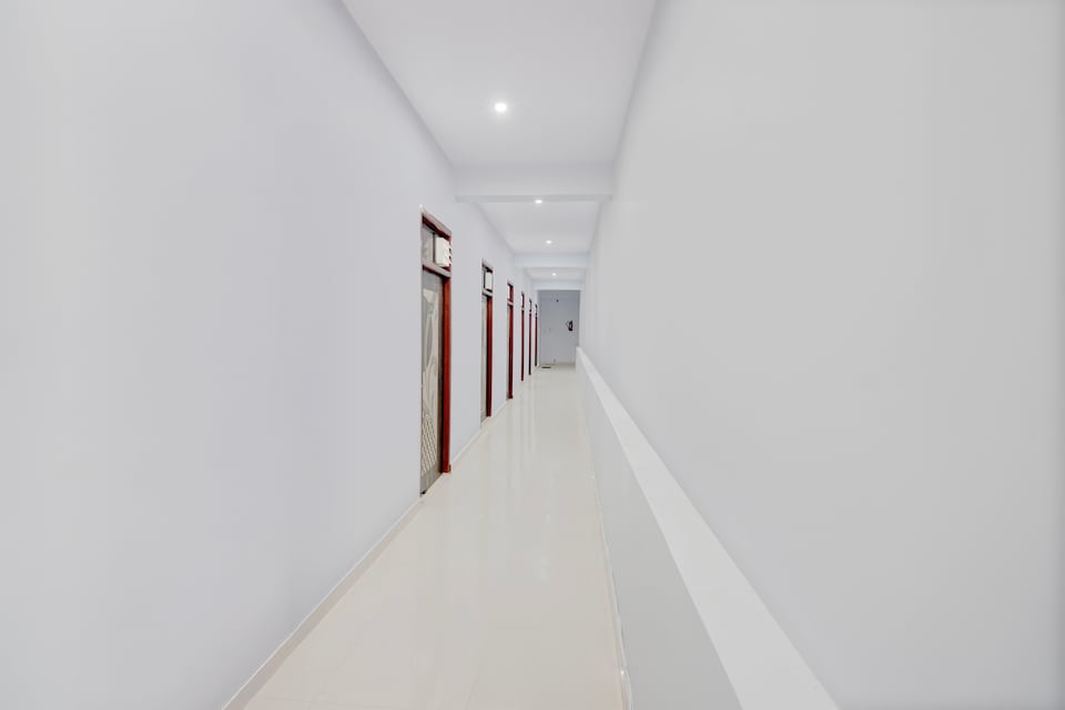 Hotel O THE CRISTILIYA GALAXY, Barra Kanpur, Kanpur