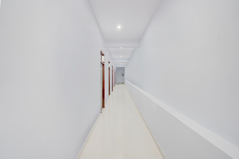 Hotel O THE CRISTILIYA GALAXY, Barra Kanpur, Kanpur