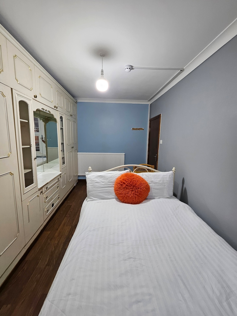 SnoozeDen Wellesley - Near to Slough Station, Slough, Slough