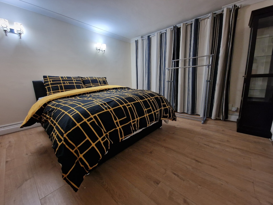  SnoozeDen Chalvey – Free Parking, Near M4 J6, Slough, Slough