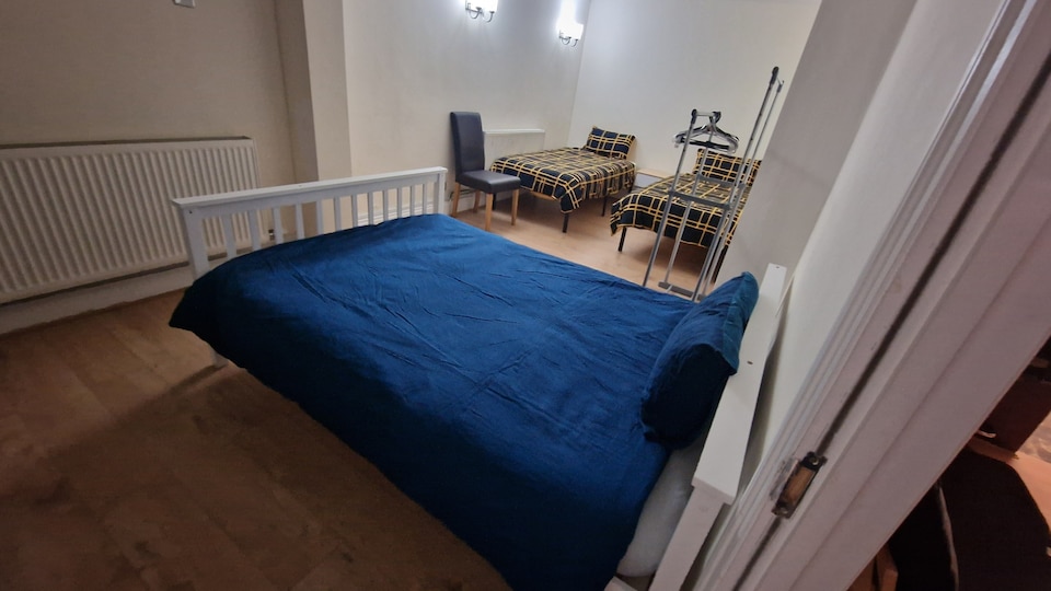  SnoozeDen Chalvey – Free Parking, Near M4 J6, Slough, Slough