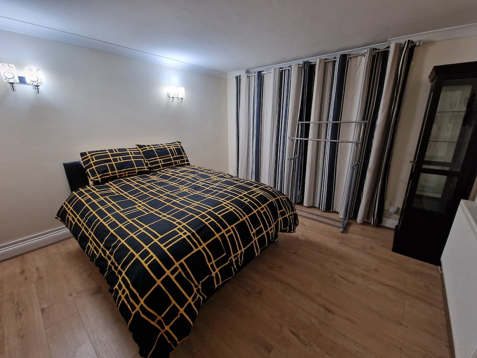  SnoozeDen Chalvey – Free Parking, Near M4 J6, Slough, Slough