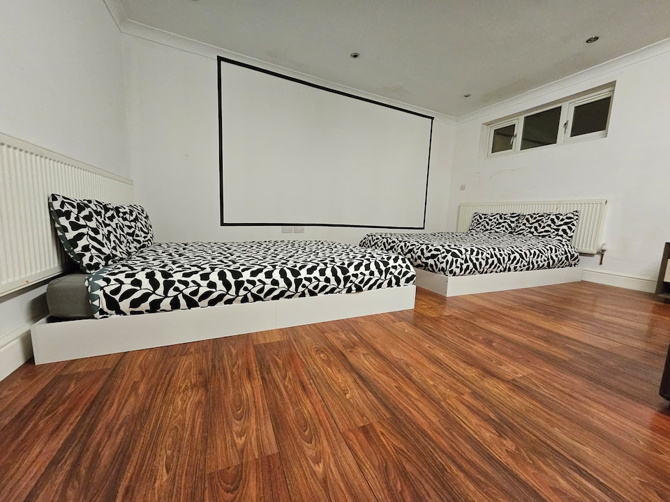 SnoozeDen Westmead – Windsor Castle & Legoland, Windsor (South England), Windsor