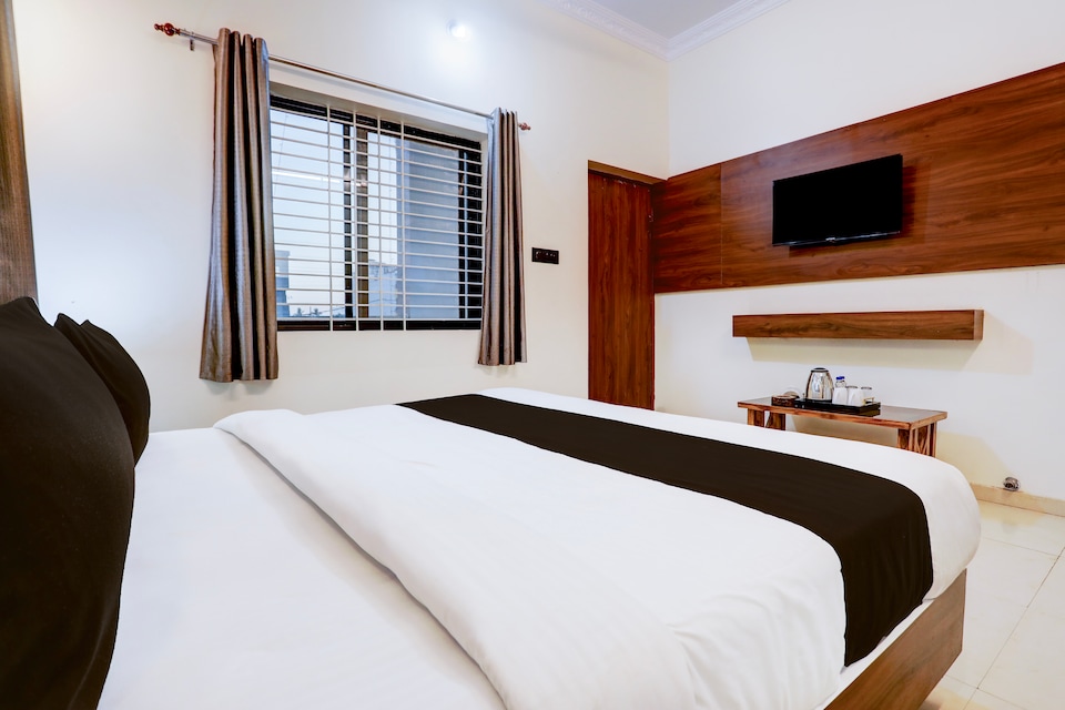 Hotel O The Lux, Bhilai, Bhilai