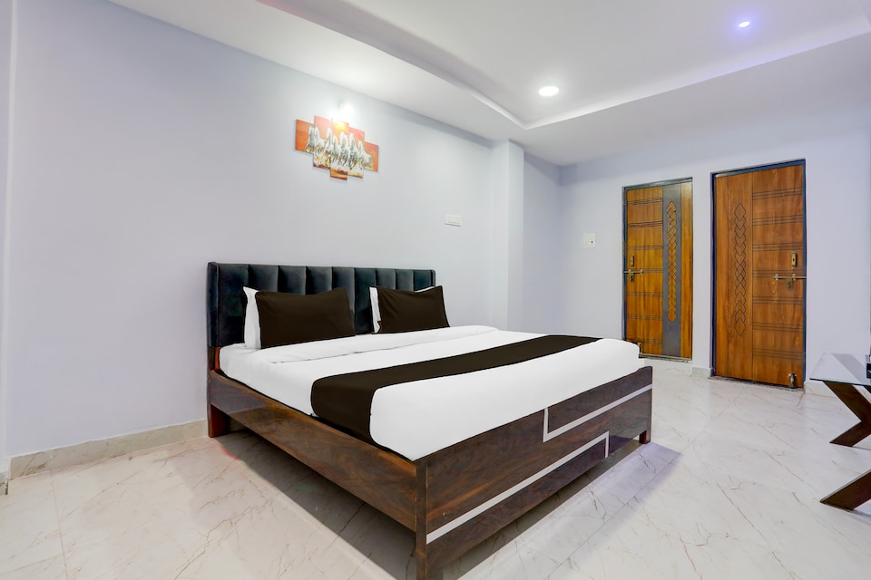 HOTEL O SHARKLAND, Rewa, Rewa